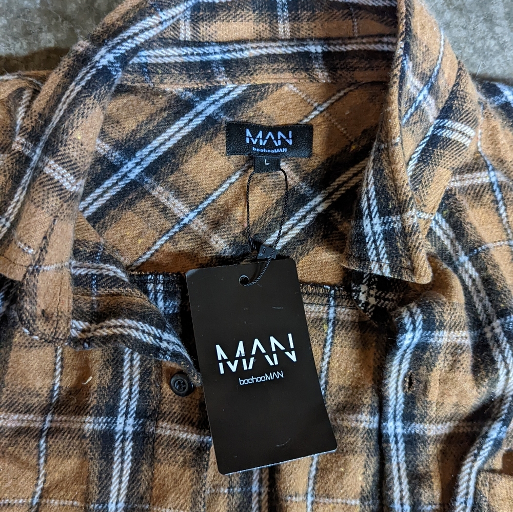 NWT Men's Plaid Button Down